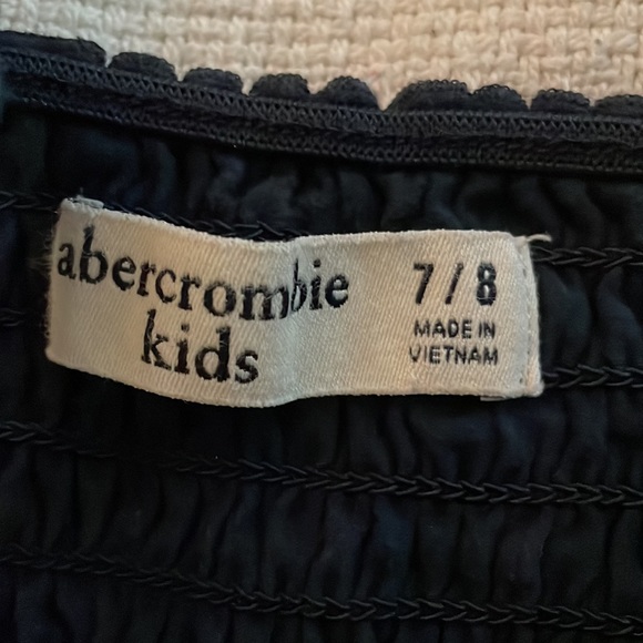 Girls Abercrombie cropped cold shoulder top - Picture 2 of 3